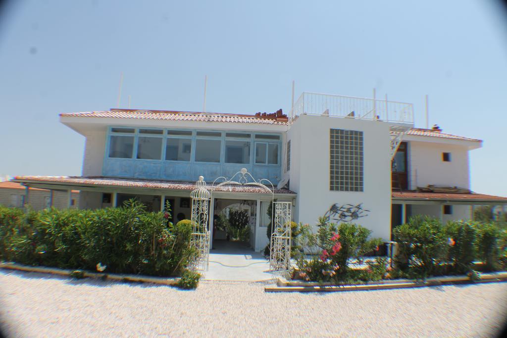 Lapis Port Surf Hotel Alacati Room photo