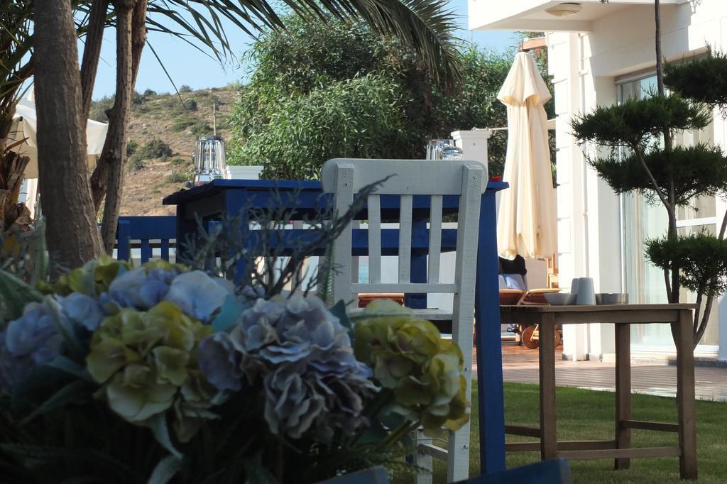 Lapis Port Surf Hotel Alacati Exterior photo