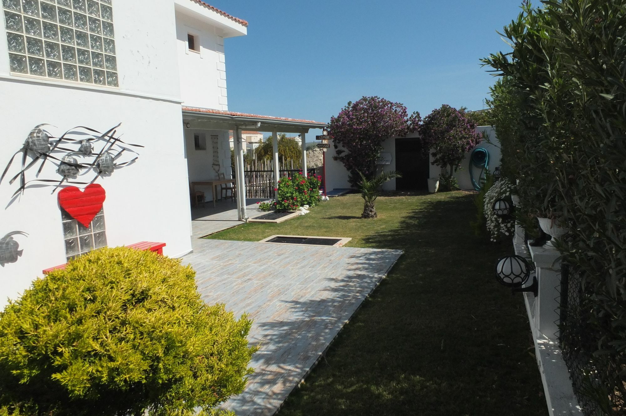 Lapis Port Surf Hotel Alacati Exterior photo